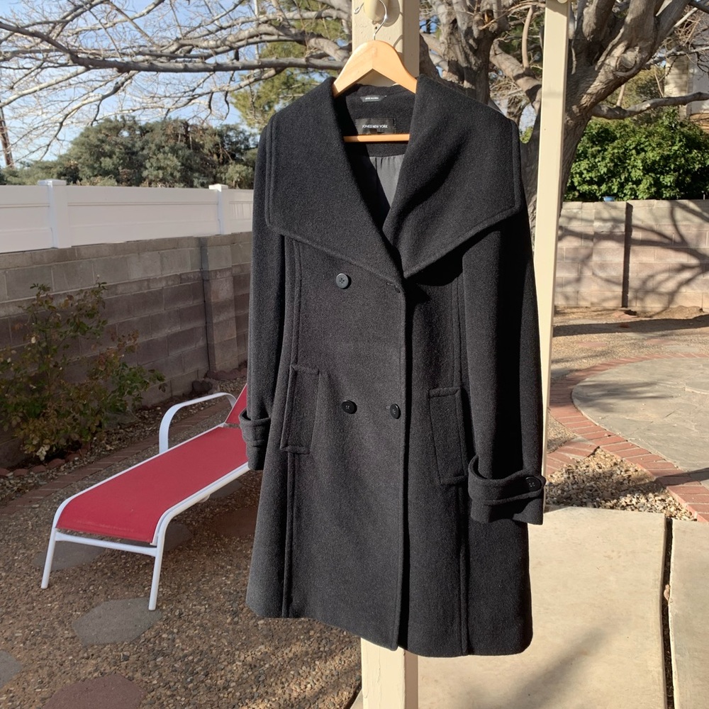 Jones New York black double breasted wool blend coat size 6